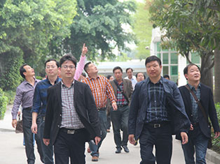 公司组织接待杭州市富阳区龙门镇领导来司考察